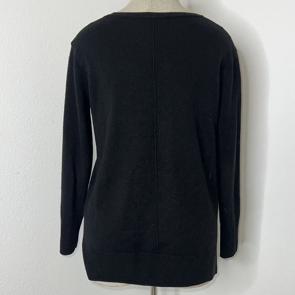 🔹 Montagut Wool Blend Crewneck Sweater